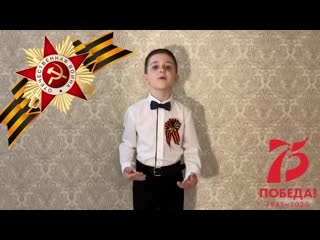 Бабушка надела ордена