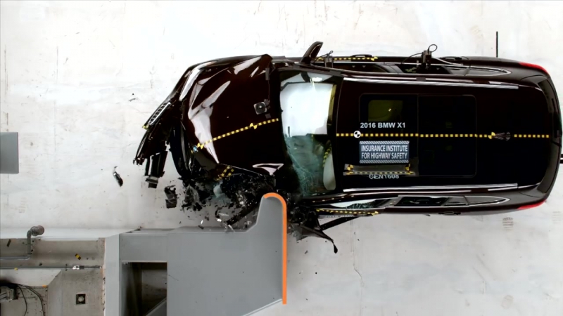 2016 bmw x1 small overlap iihs crash test