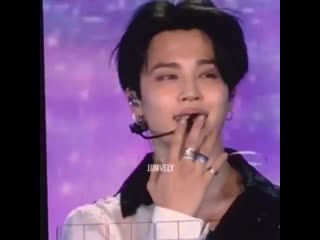 Bet you can’t watch this video without blushing ughh this man right here is such a flirt