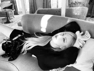 200226 @ roses are rosie