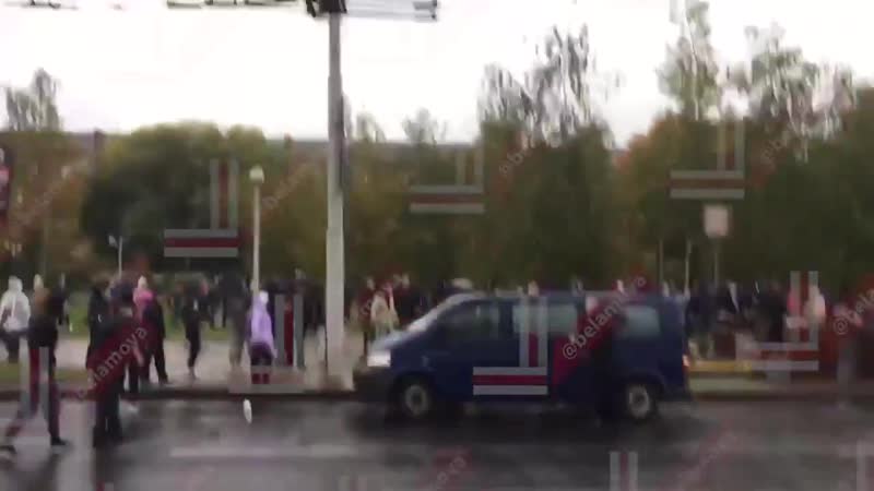 Минск пушкинская площадь каратели отхватили звездюлей