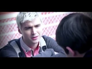 Casm vines alex standall / 13rw x 13 reasons why