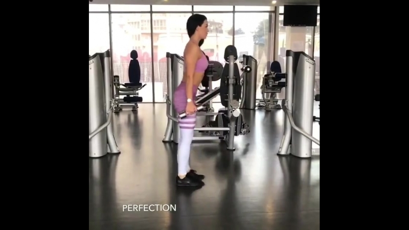 Выпады с гантелями