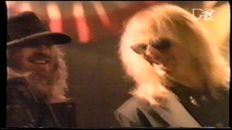 Aerosmith dude (looks like a lady) /what it takes/ livin on the edge (mtv 3 from 1)