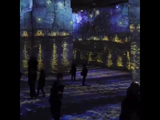 So there is an immerse exhibition in france van gogh, starry night and taehyung needs to see this @bts twt