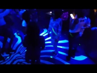 Танцпол заполнен только красивыми девушками!!! впрочем, как всегда!🤣🤣 #night club zebra