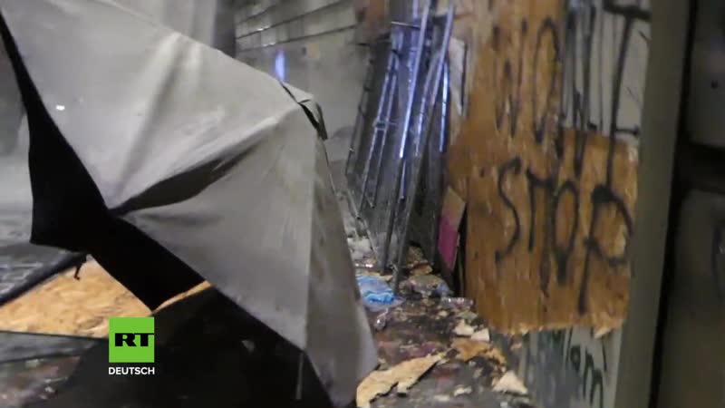 Schwere krawalle in portland protestler suchen kampf mit bundespolizisten