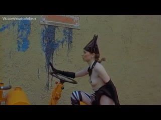 Елена масуренкова в странных нарядах