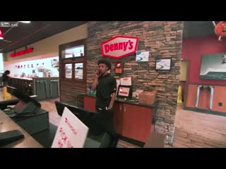 Dennys employees assault news crew trying to report health violations