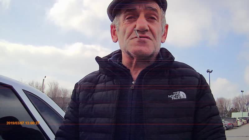 Стопхам в аксае прошел рейд по нарушителям паркои на местах для инвалидов у гипермаркета лента