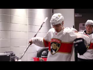 Go behind the scenes with #flapanthers forward frank vatrano during the cats vs islanders game on oct 12! 😺