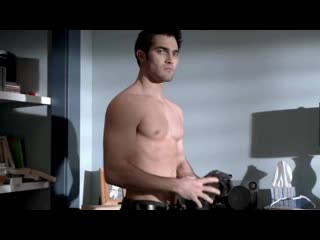 Since he cant seem to find a shirt that fits he should probably just never wear one 😈😋👅👅🔥🔥🔥