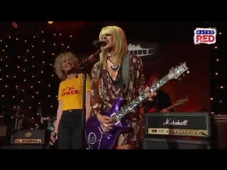 Johnny b goode melissa etheridge and orianthi at skyville live agressive