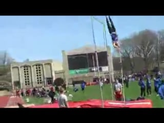 Трахнуло палкой в жопу))