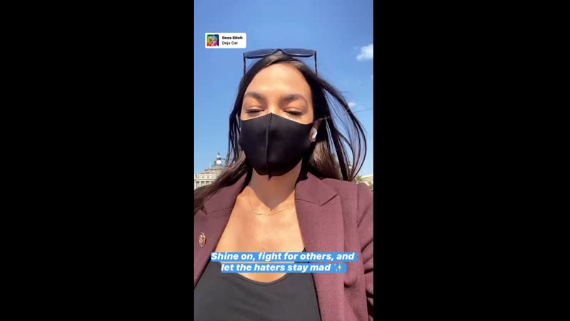 Александрия окасио кортес слушает boss bitch