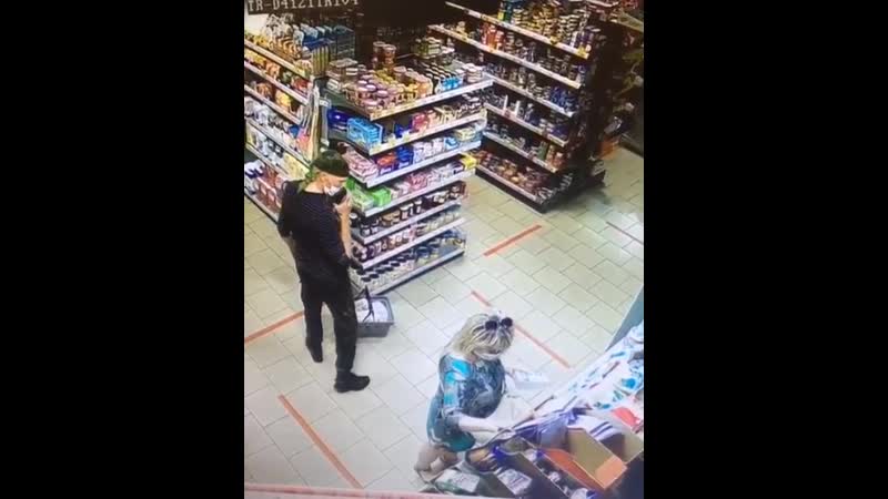 Девушки будьте бдительны, в городских супермаркетах орудуют извращенцы 😨