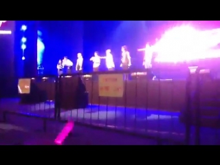 130622 nuest in singapore greetings fancam [360]