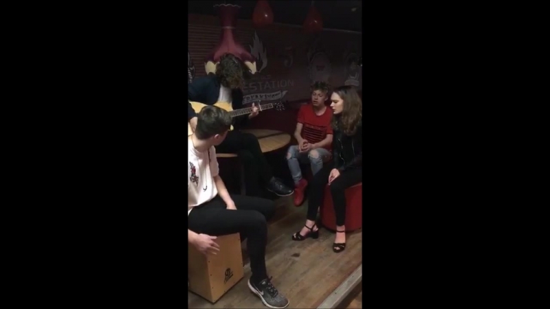 Sapphire mackenzie sol backstage (3)
