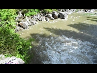 Карпати водоспад в яремче