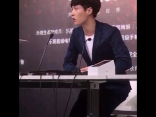 160413 leeco backstage interview