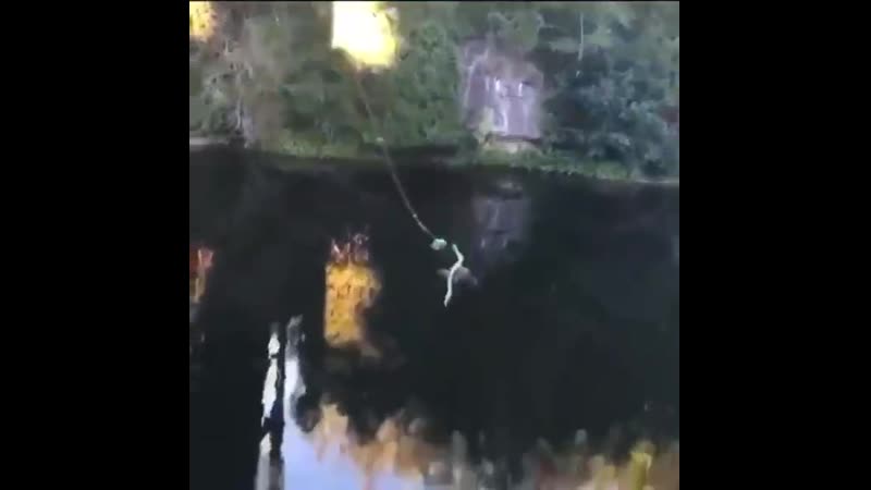 Трусами зацепился