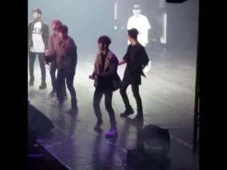 Бобби решил пораньше свалить ;d но потом быстро опомнился (© desper)