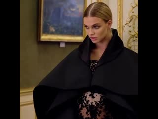 Instagram бренда alexis mabille