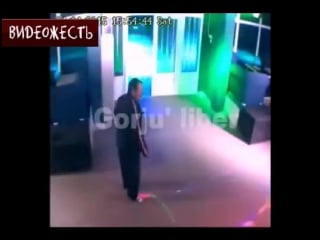 Наказаны в стрип клубе © видеожесть