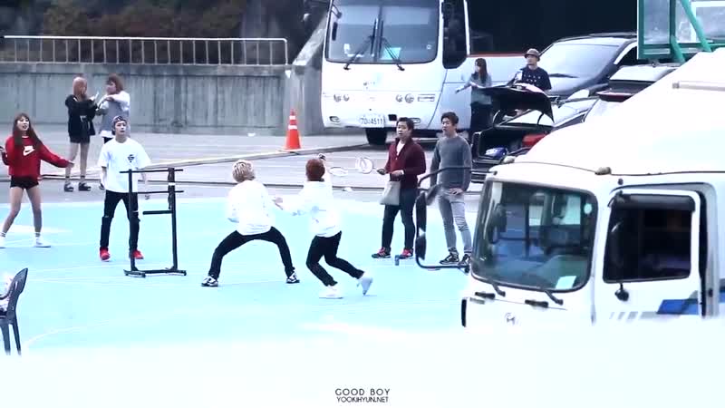 Kihyun minhyuk and hyungwon play badminton