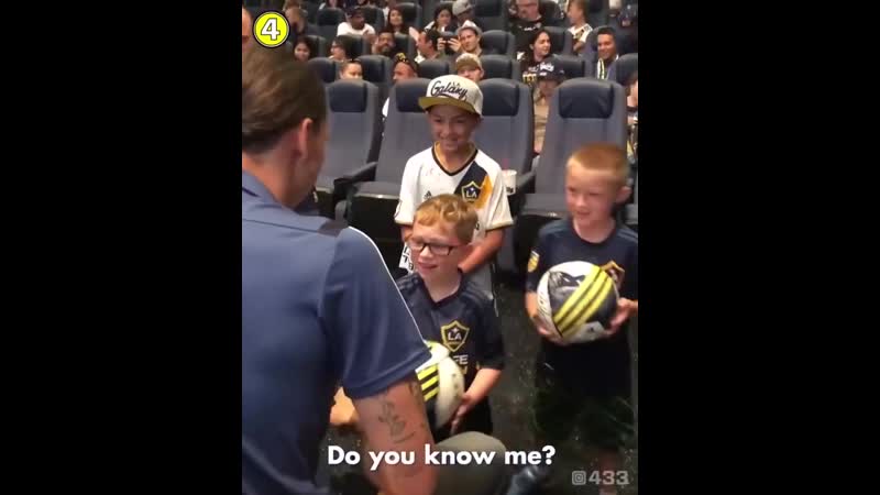 Златан со своим фанатом