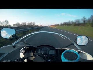 Bugatti veyron vs yamaha r1 vs honda cbr600rr