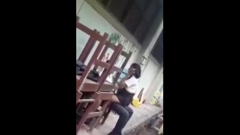 Спалил ебущихся студентов ))