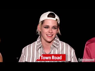 Charlie’s angels’ kristen stewart, naomi scott more play love it or lose it entertainment weekly