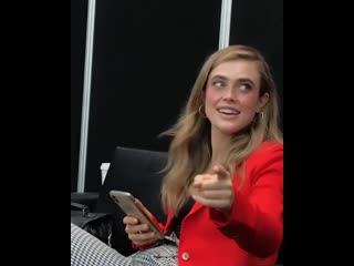 Видео от мелисса роксбург melissa roxburgh daily