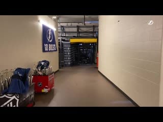 Stamkos escorts ecf trophy back to locker