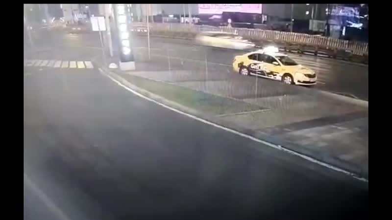 В москве женщину молодые колесом от камаза