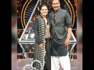 Каджол и аджай на передаче "indian idol"🖤