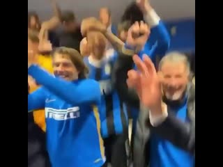 Эмоции в раздевалке интера