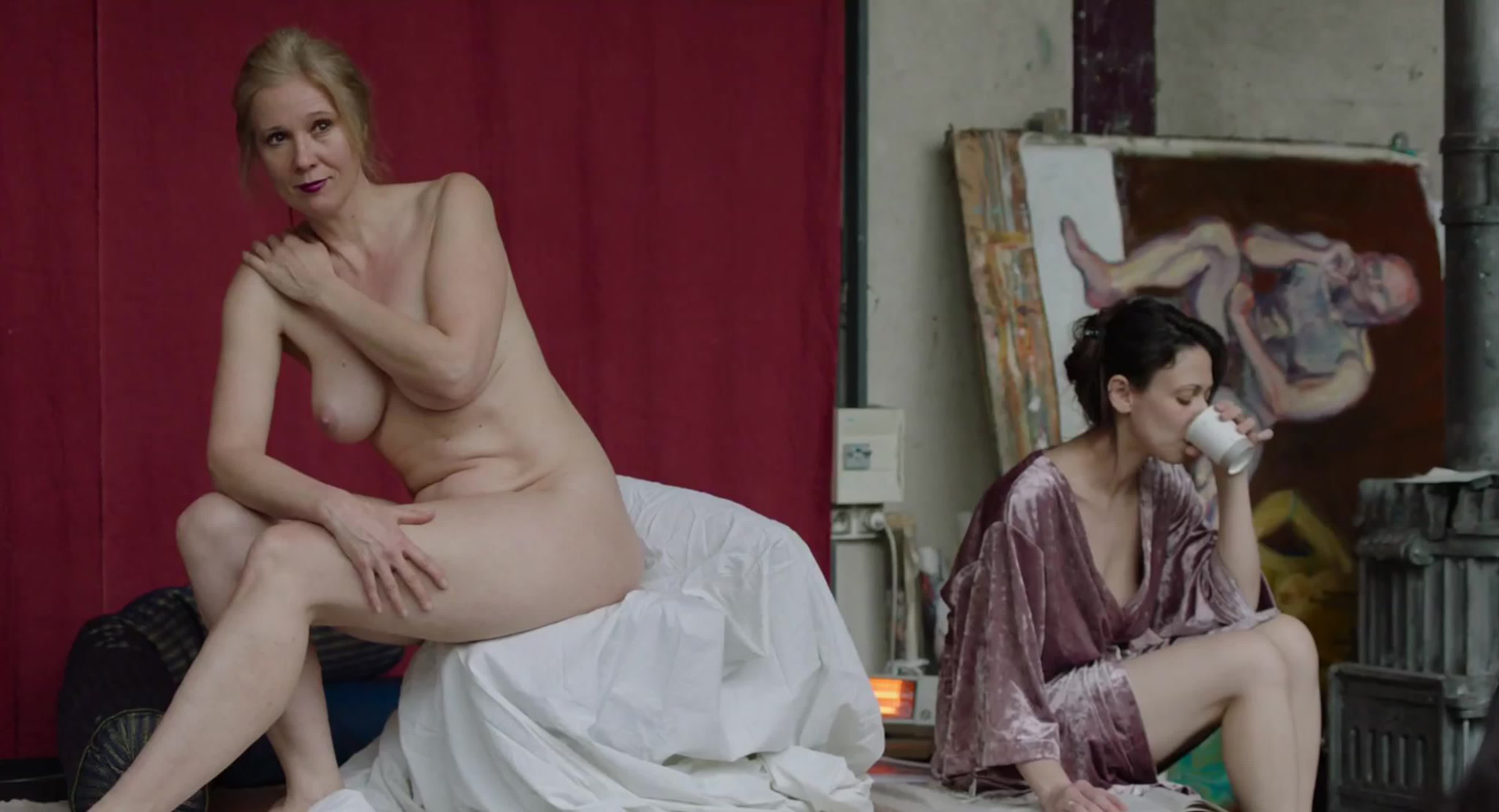 Audrey Fleurot's seductive curves