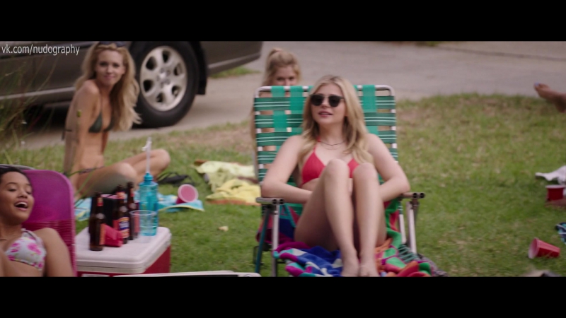 Кирси клемонс (kiersey clemons), хлоя грейс морец (chloë grace moretz), аквафина (awkwafina) соседи на тропе войны 2 (2016)