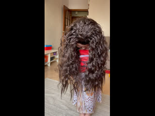 Дочь давно мечтала о костюме моаны)