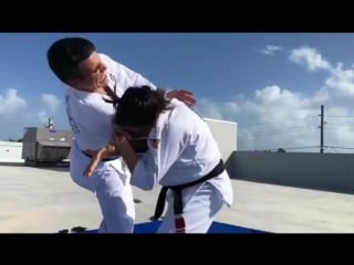 Kyra gracie self defens