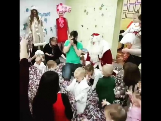 Снежные салюты 🎉🎉🎉 #прямойэфир с #новыйгод 🌲🌲🌲🎅 в #умляндия #снежноешоу #бумажноешоу