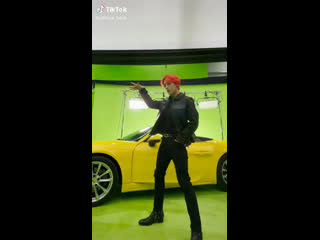 210904 minhyuk @ tiktok #outsiderchallenge