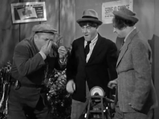 The three stooges 067 they stooge to conga (1943) (curly, larry, moe) [dabaron] (15m34s)