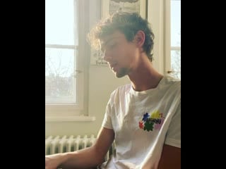 Henning may once (liam gallagher) piano