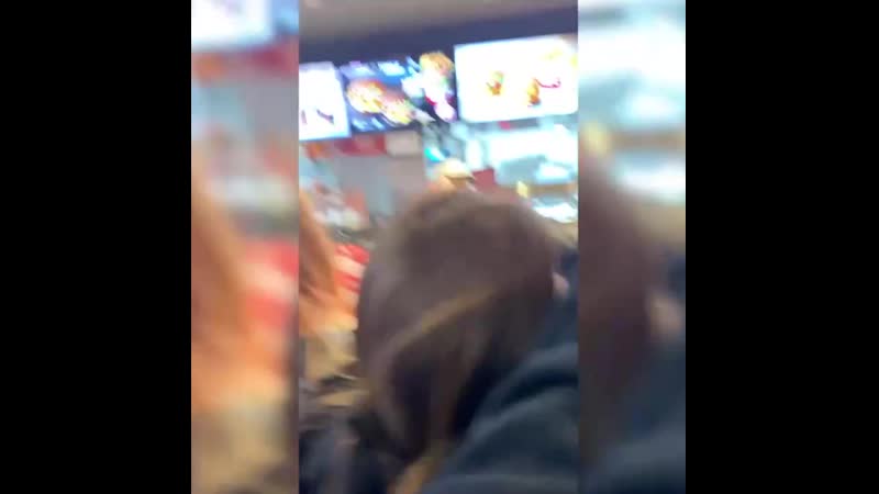 Вписка халява взять взять, даа за бесплатные бургеры в московском kfc
