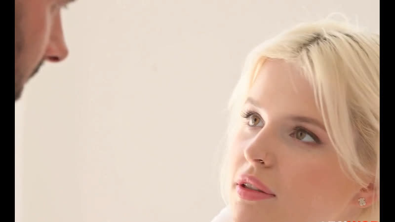 Порно ей 19 мужик в узких штанишках кадрит молодку porn sex teen elis benson