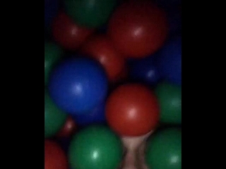 R5 ratliff instagram ball pit
