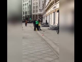Только уличные драки яндекс еда vs delivery club